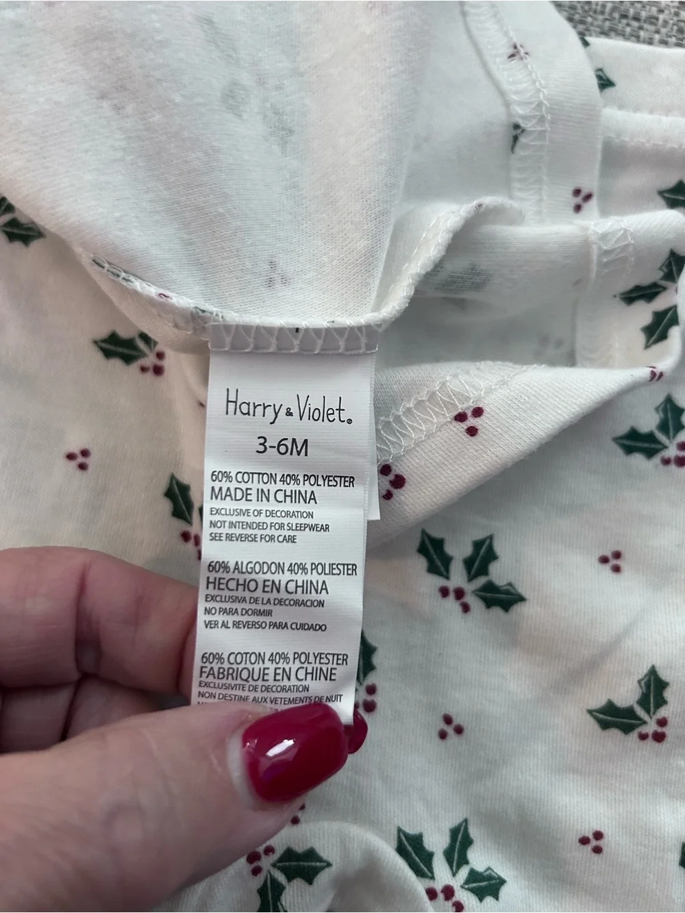 Harry & Violet White Baby Set with Green Holly. NWT. Size 3/6M